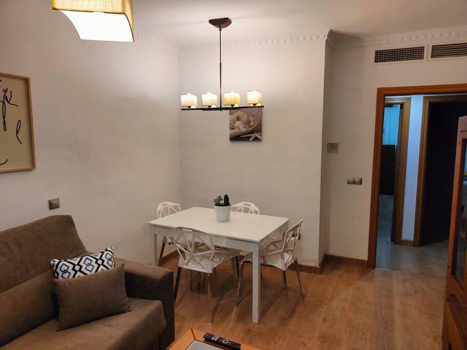 Piso Acogedor En Malaga Apartment Exterior foto