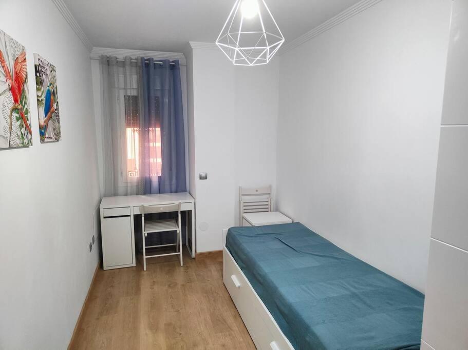 Piso Acogedor En Malaga Apartment Exterior foto